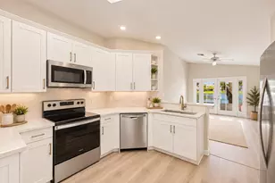 10627 NW 7th St, Pembroke Pines, FL 33026 - Photo 13