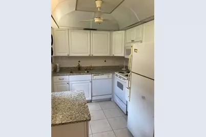 300 Brittany G, Delray Beach, FL 33446 - Photo 3