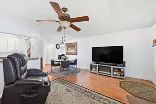 551 Durham Cir, Deerfield Beach, FL 33442 - Photo 5