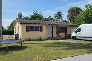 730 W Ilex Dr, Lake Park, FL 33403 - Photo 1
