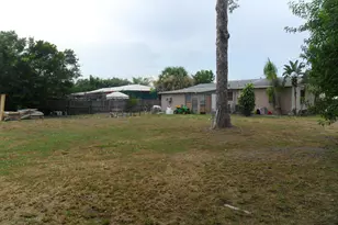 730 W Ilex Dr, Lake Park, FL 33403 - Photo 15
