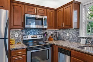2929 SE Ocean Blvd, Stuart, FL 34996 - Photo 11