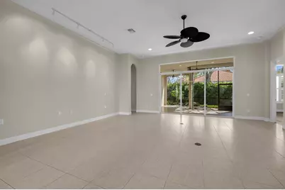 1417 W Island Club Square, Vero Beach, FL 32963 - Photo 5