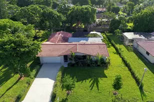 2537 NW 116th Terrace, Coral Springs, FL 33065 - Photo 9