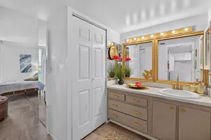 100 Bayview Dr, Sunny Isles Beach, FL 33160 - Photo 31