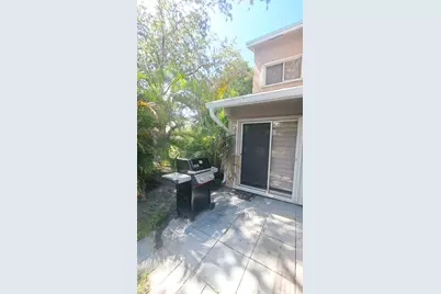 2226 Discovery Circle W, Deerfield Beach, FL 33442 - Photo 13