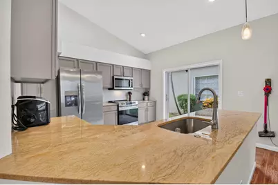 4819 Gateway Gardens Drive, Boynton Beach, FL 33436 - Photo 11
