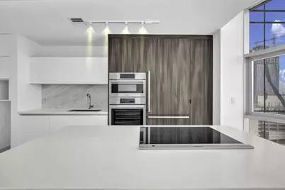 851 NE 1st Avenue #1002, Miami, FL 33132 - Photo 11