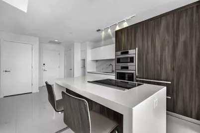 851 NE 1st Avenue #1002, Miami, FL 33132 - Photo 5