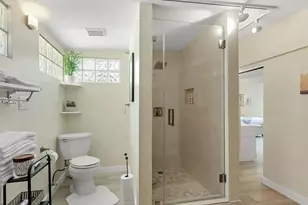 1449 NE 23rd St, Wilton Manors, FL 33305 - Photo 23