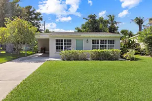 1331 3rd Ct, Vero Beach, FL 32960 - Photo 1