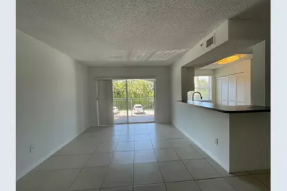 165 NW 96th Terrace #3-207, Pembroke Pines, FL 33024 - Photo 9