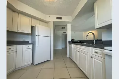 165 NW 96th Terrace #3-207, Pembroke Pines, FL 33024 - Photo 11