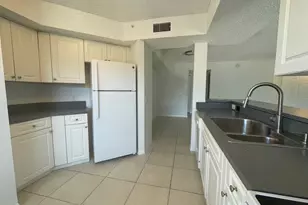 165 NW 96th Terrace, Pembroke Pines, FL 33024 - Photo 15