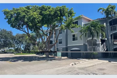 165 NW 96th Terrace #3-207, Pembroke Pines, FL 33024 - Photo 5