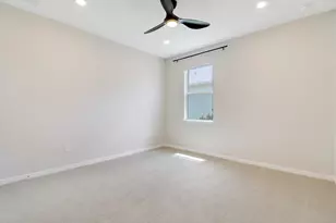 12545 SW Gray Fox Ln, Port Saint Lucie, FL 34987 - Photo 23