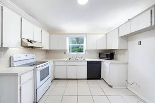 247 Sunshine Dr, Coconut Creek, FL 33066 - Photo 5