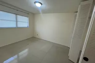 2956 Crosley Dr E, West Palm Beach, FL 33415 - Photo 7