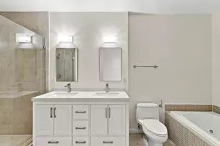 1703 NE 5th Ct, Fort Lauderdale, FL 33301 - Photo 23