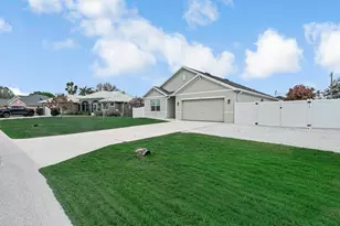1066 SW Coleman Ave, Port Saint Lucie, FL 34953 - Photo 9