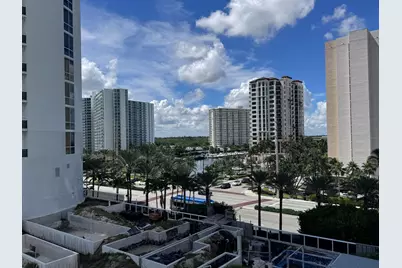 16001 Collins Avenue #4002, Sunny Isles Beach, FL 33160 - Photo 59