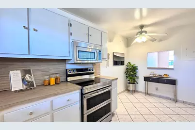 10207 Sunrise Lakes Boulevard #407, Sunrise, FL 33322 - Photo 7