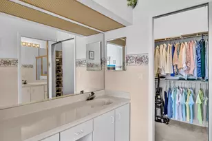 8049 Aberdeen Dr, Boynton Beach, FL 33472 - Photo 9
