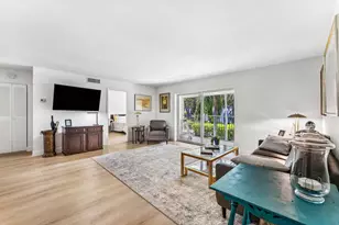 207 Tropic Isle Dr, Delray Beach, FL 33483 - Photo 1