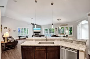 9645 E Tree Tops Ct, Davie, FL 33328 - Photo 15