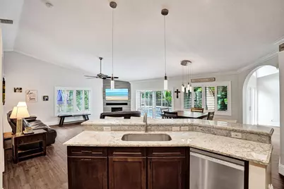 9645 E Tree Tops Court, Davie, FL 33328 - Photo 15