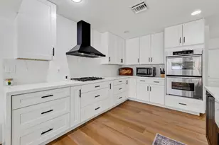 329 Isle of Capri Dr, Fort Lauderdale, FL 33301 - Photo 23