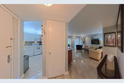 5650 Camino Del Sol #101, Boca Raton, FL 33433 - Photo 5