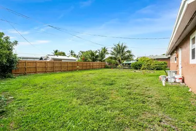 816 NE 22nd Street, Belle Glade, FL 33430 - Photo 19