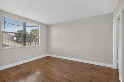724 Executive Center Drive #36, West Palm Beach, FL 33401 - Photo 27