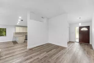 13853 Sheffield St, Wellington, FL 33414 - Photo 5