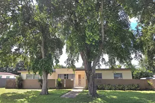 6840 SW 16th St, Pembroke Pines, FL 33023 - Photo 1