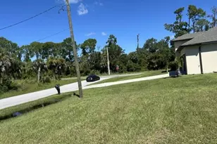20 Ellington St, Port Charlotte, FL 33953 - Photo 43