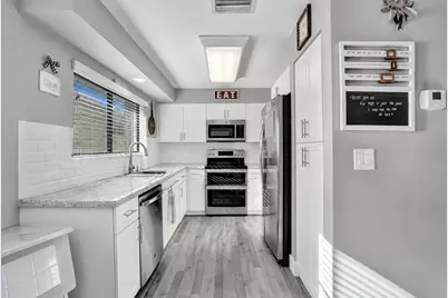 9361 NW 18th Drive, Plantation, FL 33322 - Photo 7