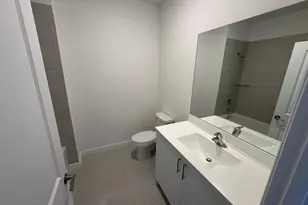 5504 NW 27th Pl, Lauderhill, FL 33313 - Photo 9
