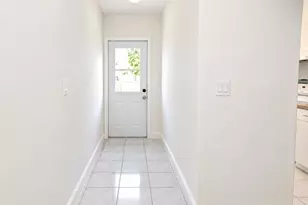 2401 NE 10th St, Pompano Beach, FL 33062 - Photo 11