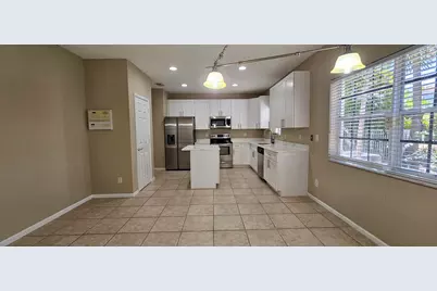 754 NW 126th Avenue, Coral Springs, FL 33071 - Photo 5