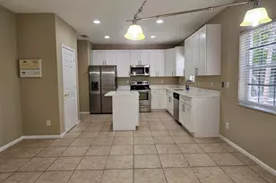 754 NW 126th Ave, Coral Springs, FL 33071 - Photo 5