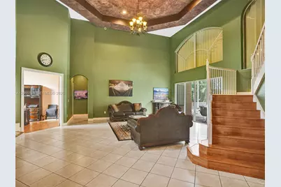 19462 Saturnia Lakes Drive, Boca Raton, FL 33498 - Photo 9