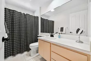 9041 Sun Terrace Cir, West Palm Beach, FL 33403 - Photo 11