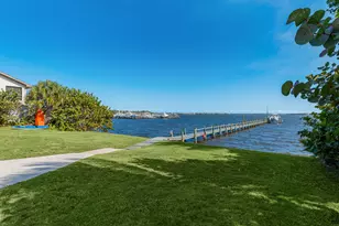 1712 NE Seahorse Pl, Jensen Beach, FL 34957 - Photo 3