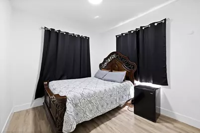 28 NE 165th Street, Miami, FL 33162 - Photo 21