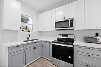 28 NE 165th Street, Miami, FL 33162 - Photo 15