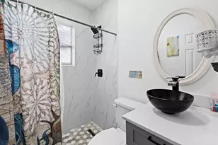 28 NE 165th St, Miami, FL 33162 - Photo 5