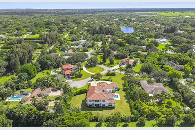 2691 SW 139th Terrace, Davie, FL 33330 - Photo 5