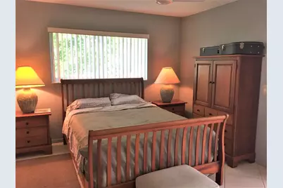 237 Sheffield J, West Palm Beach, FL 33417 - Photo 5